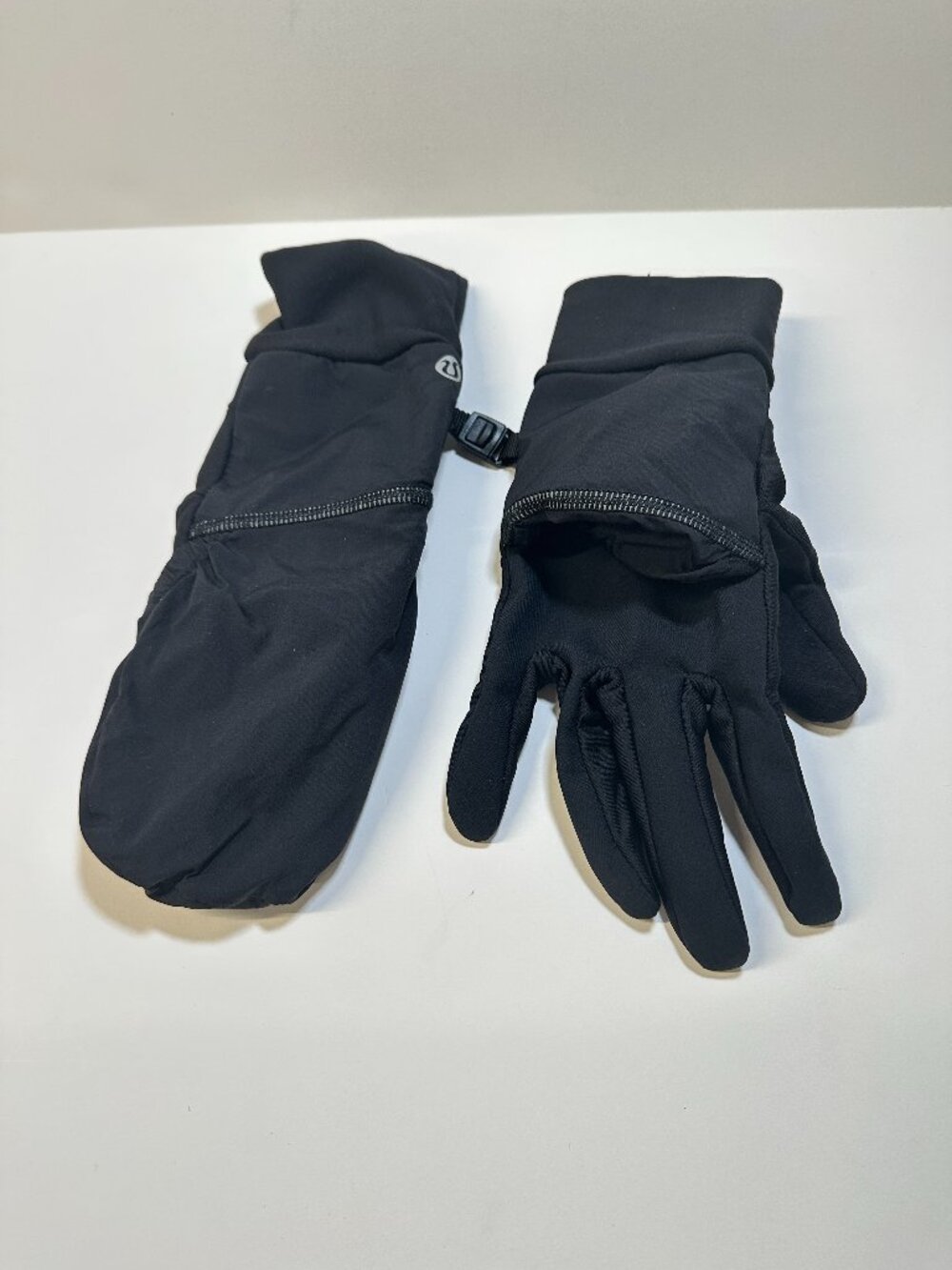 Lululemon Women's Fast Free Fleece Running Gloves Mittens Women Appr. Size Small